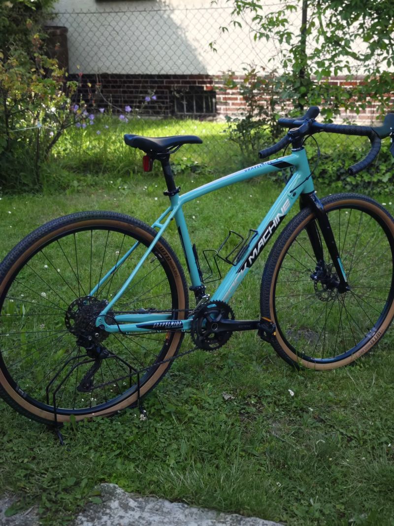 Gravel bike 