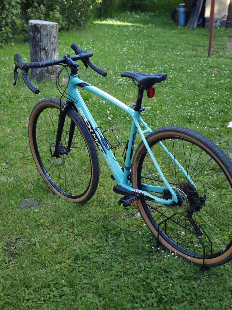 Gravel bike 