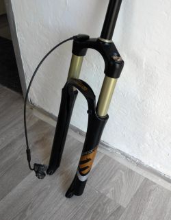 SR Suntour Epicon X2 air 26