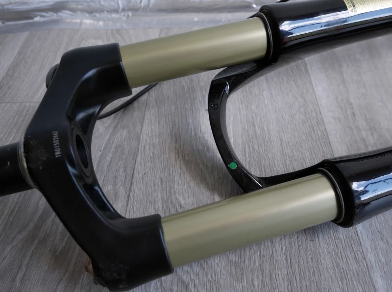SR Suntour Epicon X2 air 26