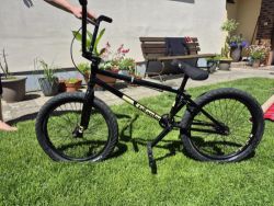 Freestyle BMX Tall Order 2022 Flair Gross Black 20.6" TT+ chrániče