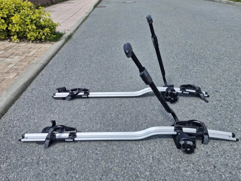 Thule Střešní nosič kol (2x)