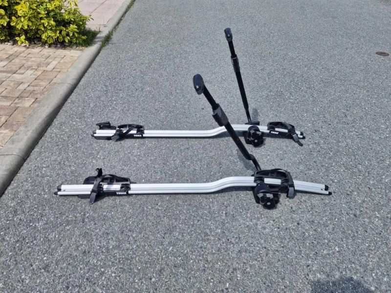 Thule Střešní nosič kol (2x)