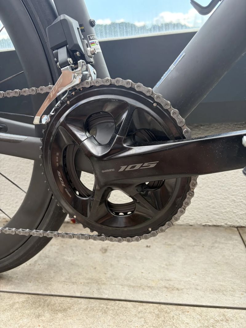 SCOTT ADDICT RC 30 – Di2 12s, DT Swiss GRC1100, záruka, pouze 600 km, vel. L (175–185 cm)
