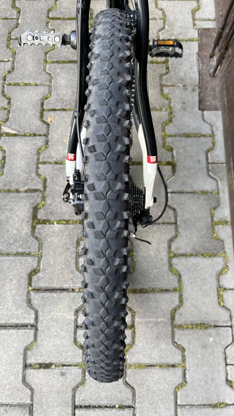 Horské kolo Rock Machine Flash velikost rámu 19,5"