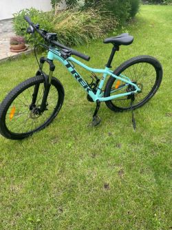 Trek Marlin 4 2021 – vel. S – tyrkysová / mořská barva – minimálně používané
