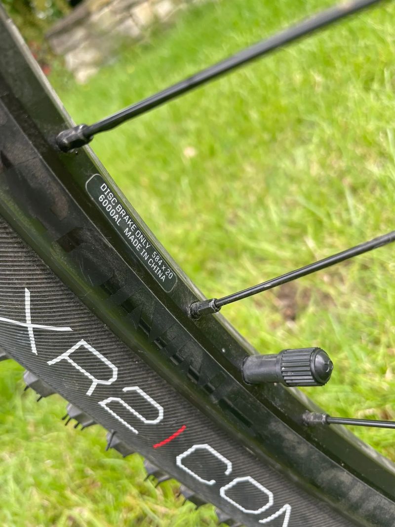 Trek Marlin 4 2021 – vel. S – tyrkysová / mořská barva – minimálně používané