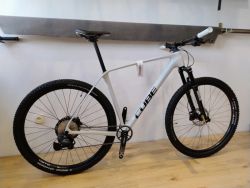 Cube Reaction C:62 ONE carbon (XT Di2) - vel. 20"