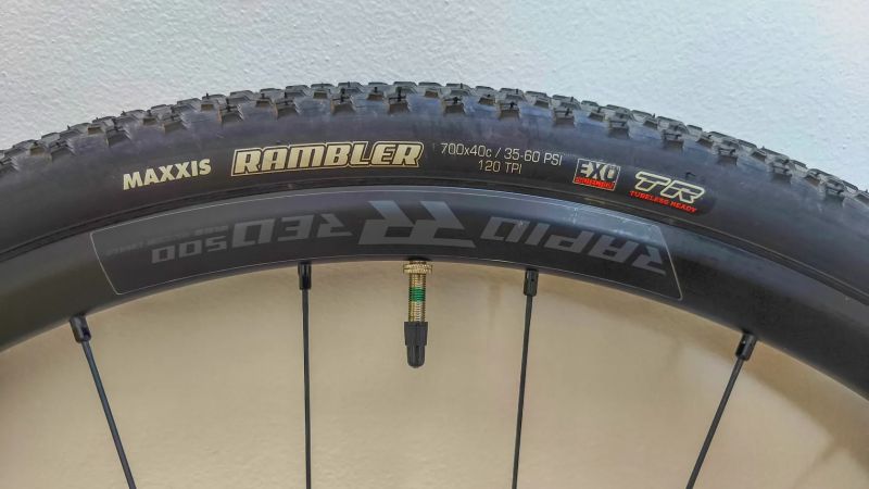Sada gravel kol Fulcrum Rapid Red 500 28“ ; Maxxis Rambler 700X40