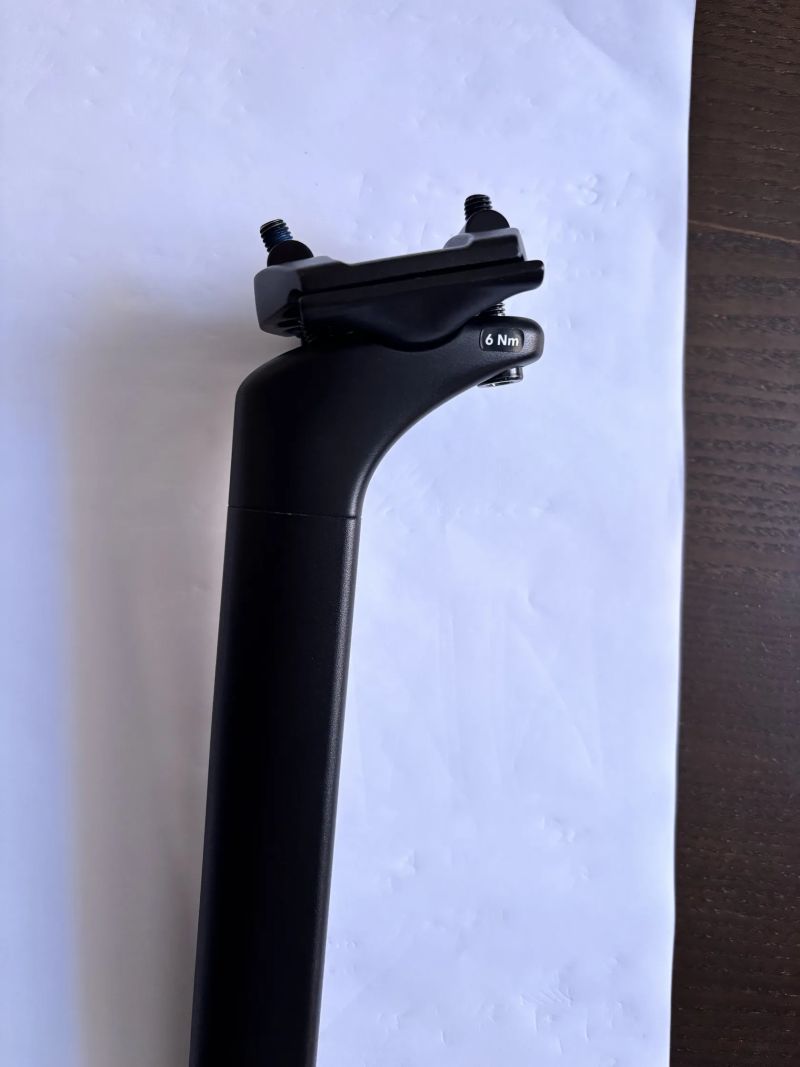 Prodám novou ALU sedlovku Cannondale Hollowgram 27 s 15mm offsetem