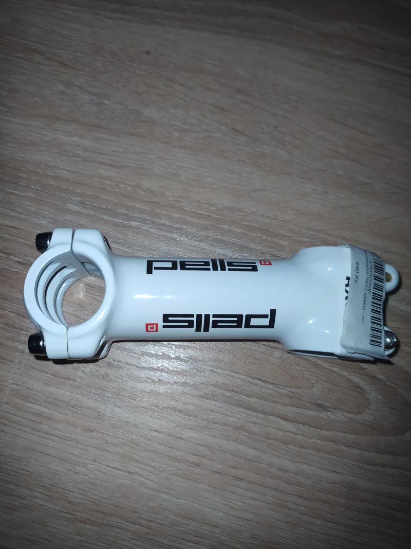Predstavec na silniční kolo Pells nový bílý 31,8/100mm+nové světlo, krytky, držák na mob 