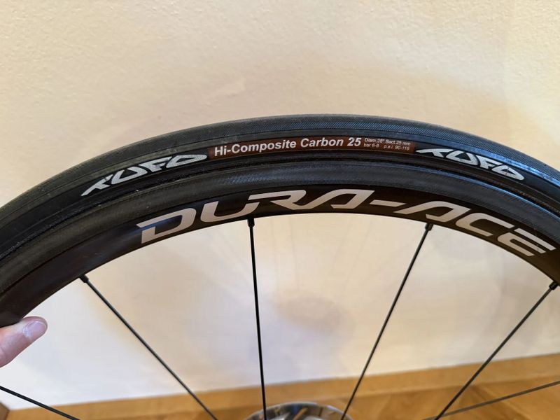 Galusková silniční fitness kola pro MTB, osy 15x100 a 12x142, ráfky Dura-Ace