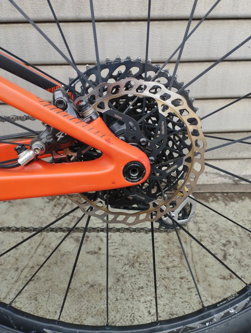 ORBEA OIZ M10 TR, zdvihy 120mm