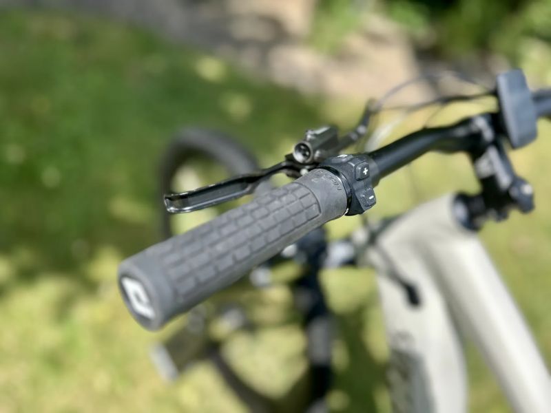 Specialized Turbo Tero 3.0 - 1 300 km Super stav!