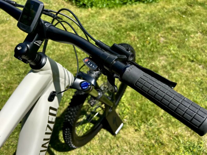 Specialized Turbo Tero 3.0 - 1 300 km Super stav!