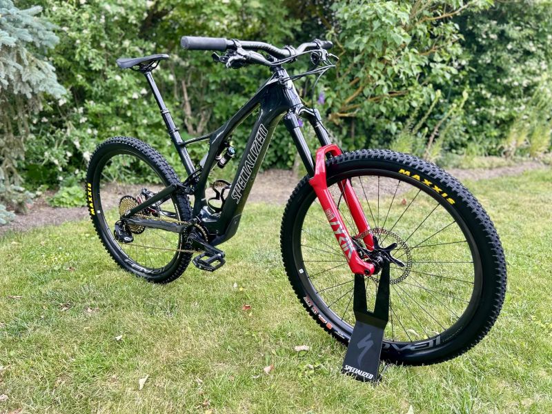 Specialized Turbo Levo SL Expert Carbon - Super stav