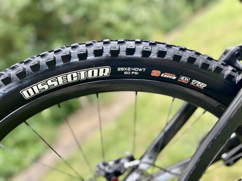 Specialized Turbo Levo SL Expert Carbon - Super stav