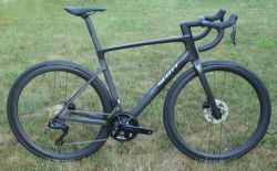 SCOTT Addict RC 30 Carbon Black 2026 – závodní silniční kolo – NOVÉ