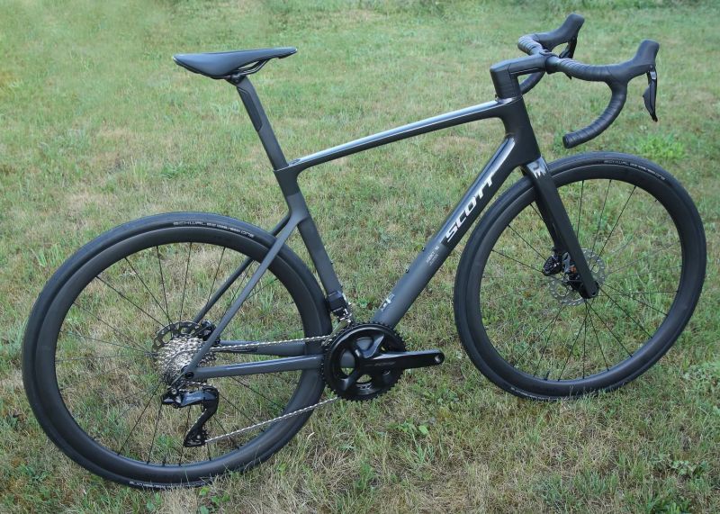 SCOTT Addict RC 30 Carbon Black 2026 – závodní silniční kolo – NOVÉ