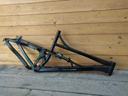 rám Banshee Prime V2 + tlumič Cane Creek