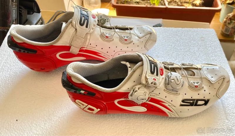 Sidi Wire carbon vel.43 - silniční 