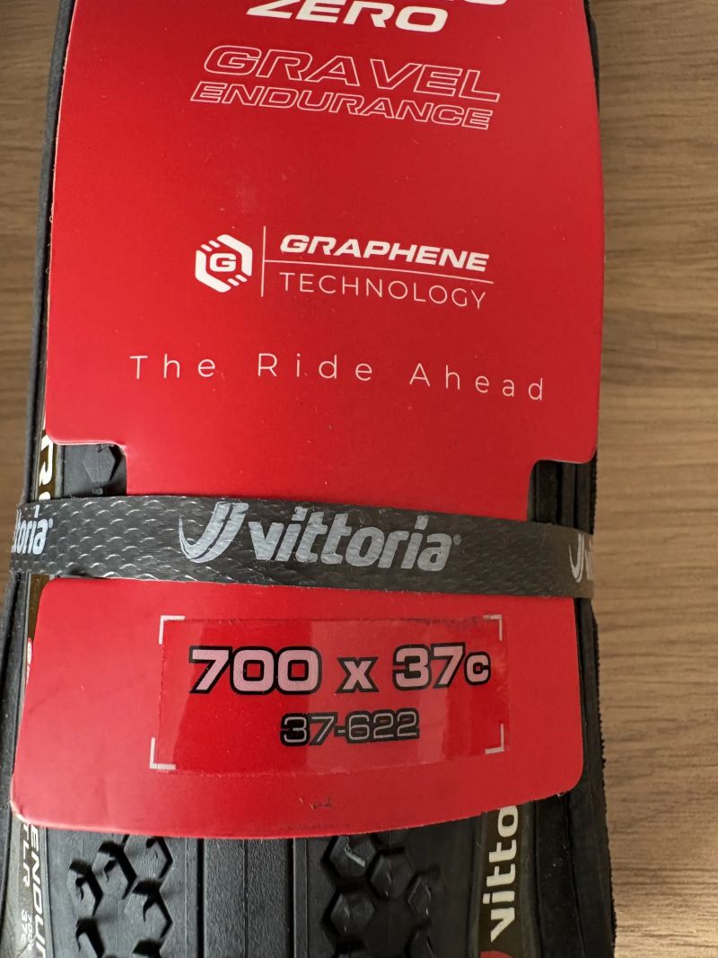 2x Gravel plášť Vittoria Terreno Zero Graphene TLR Gravel plášť 700×37 (37-622)
