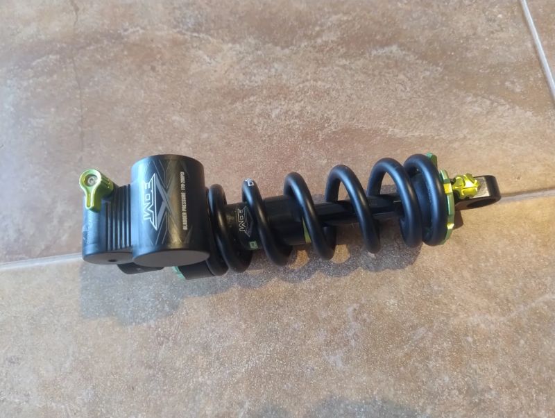 DVO Jade X Coil, 216*63.5,