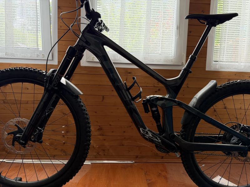 Trek Slash 9.8