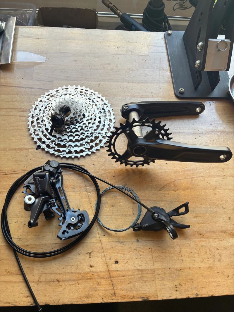 Shimano Deore 1x12s kliky, kazeta, řadící páčka, přehazovačka