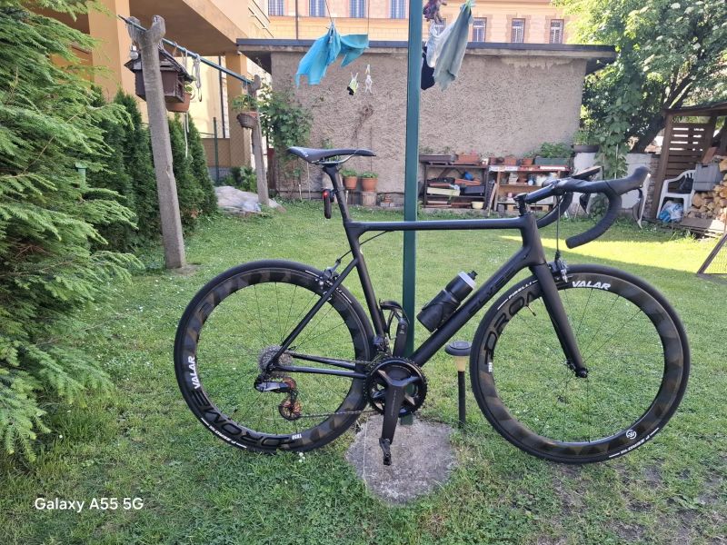 Custom Build - Ultegra Di2 - 7,3kg, 2x12 - najeto 1000km