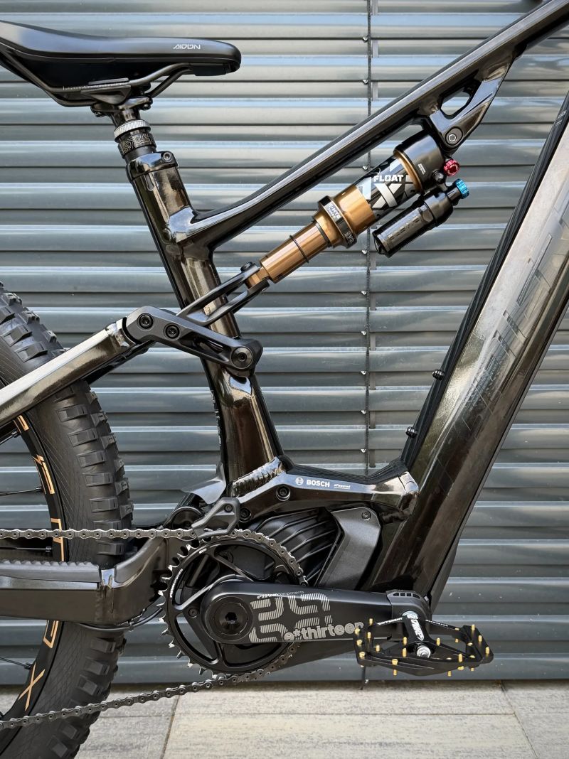 Lapierre Overvolt AM 9.7 2023 – vel. M, Bosch CX 750Wh 