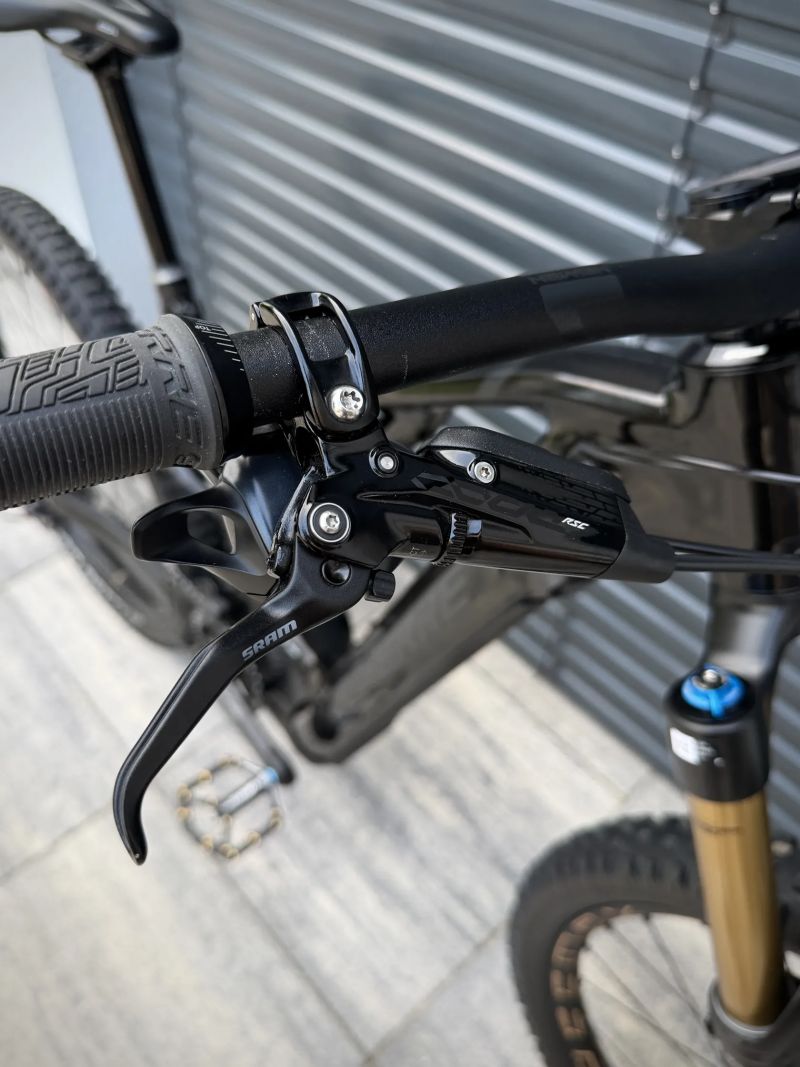 Lapierre Overvolt AM 9.7 2023 – vel. M, Bosch CX 750Wh 
