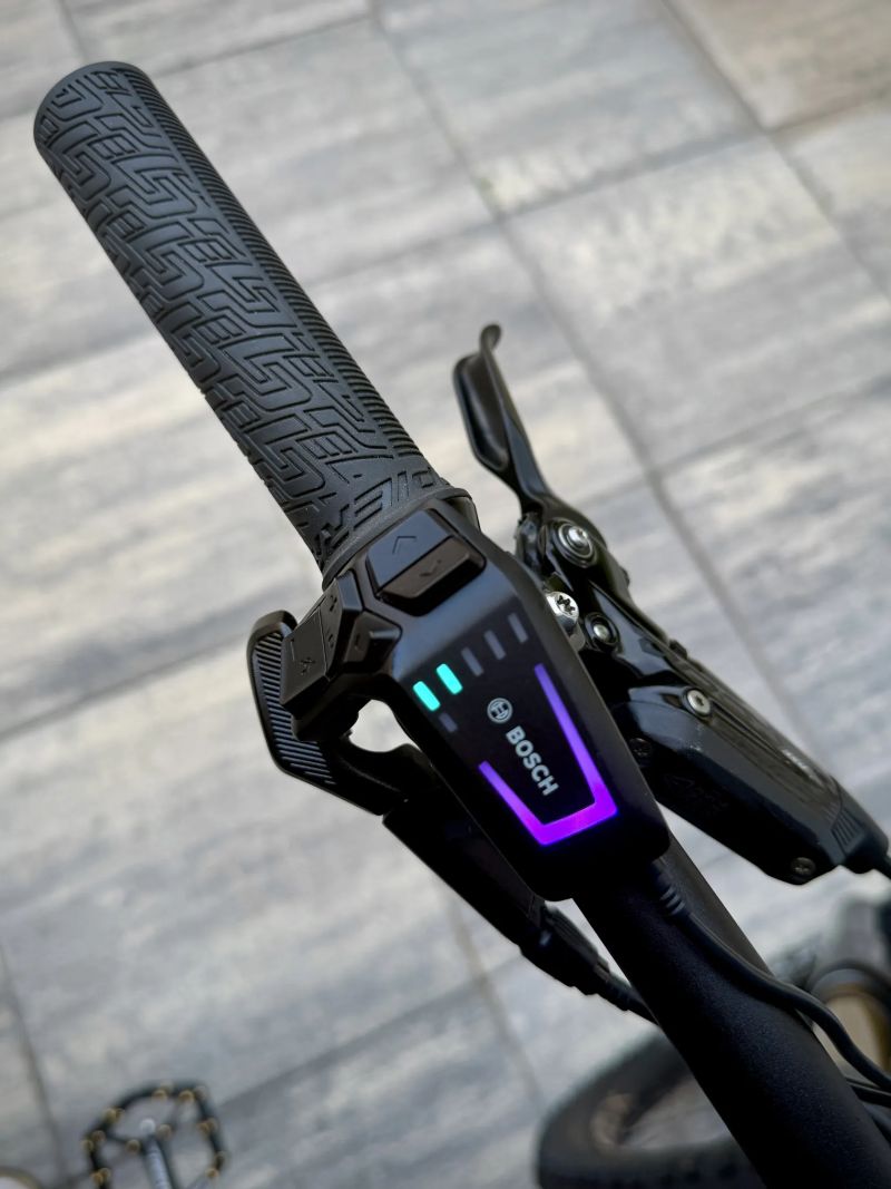 Lapierre Overvolt AM 9.7 2023 – vel. M, Bosch CX 750Wh 