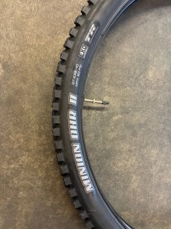 Maxxis Assegai 29", DHR2 27.5" 