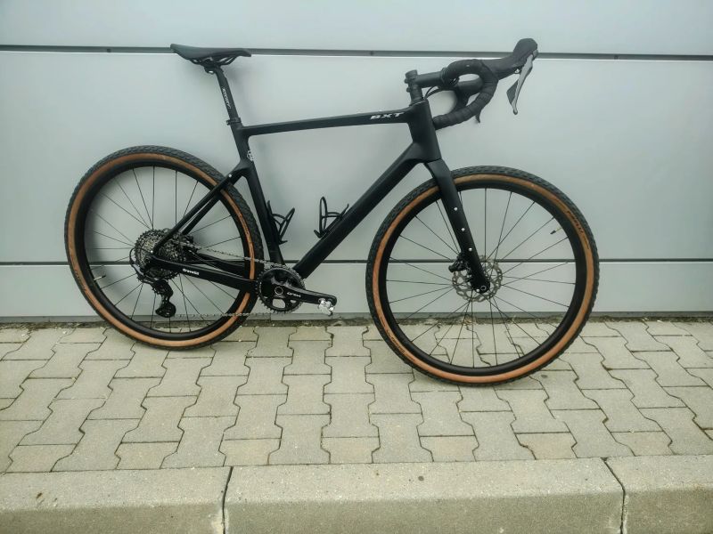 Gravel BXT carbon GRX 1x12
