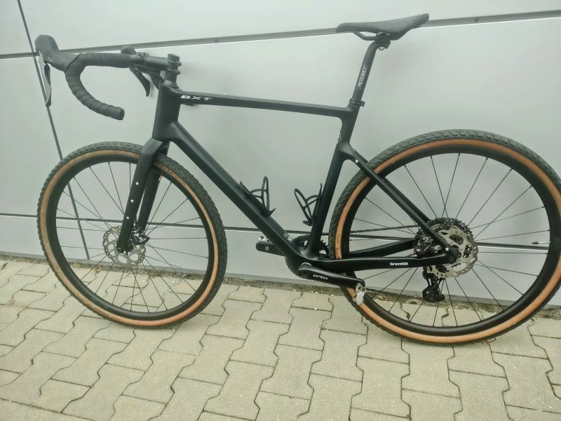 Gravel BXT carbon GRX 1x12