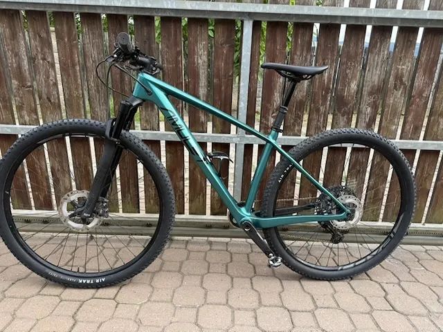 Amulet carbon