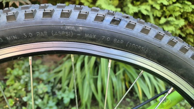Specialized Hotrock 24