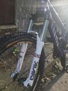 Canyon Torque fr + specialized fuse 2.0 bmx zdarma(z prasknout zadní gumou)
