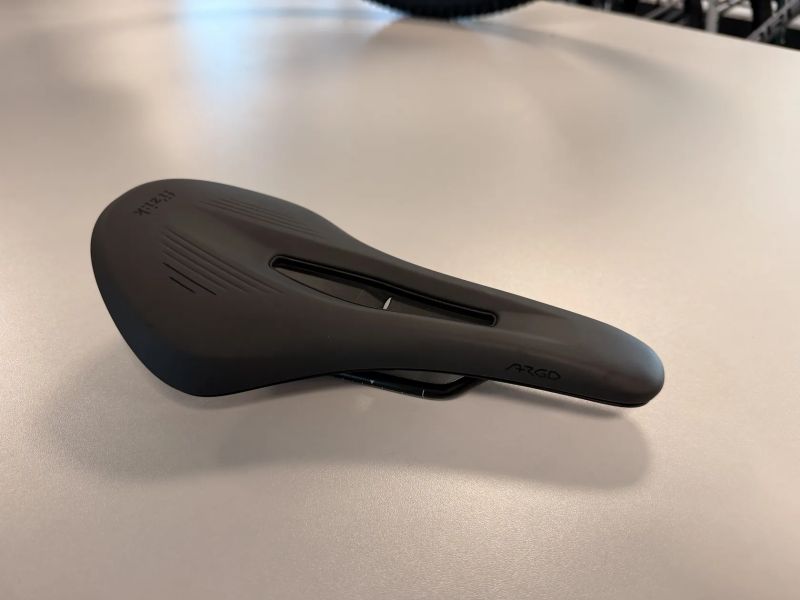 Sedlo Fizik Vento Argo X5 140mm