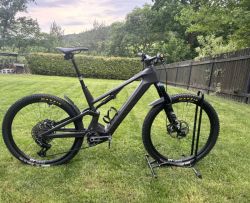 Canyon Neuron:ON CF 8