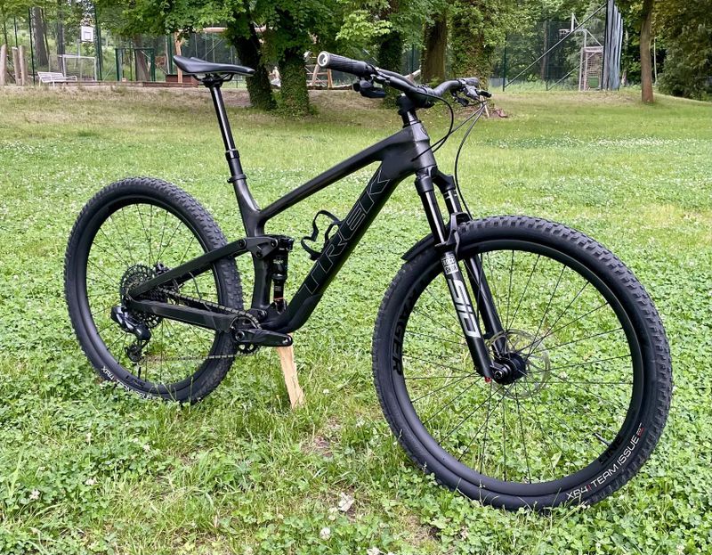 Trek Top Fuel 9.8 GX AXS Gen 3 - Zánovný