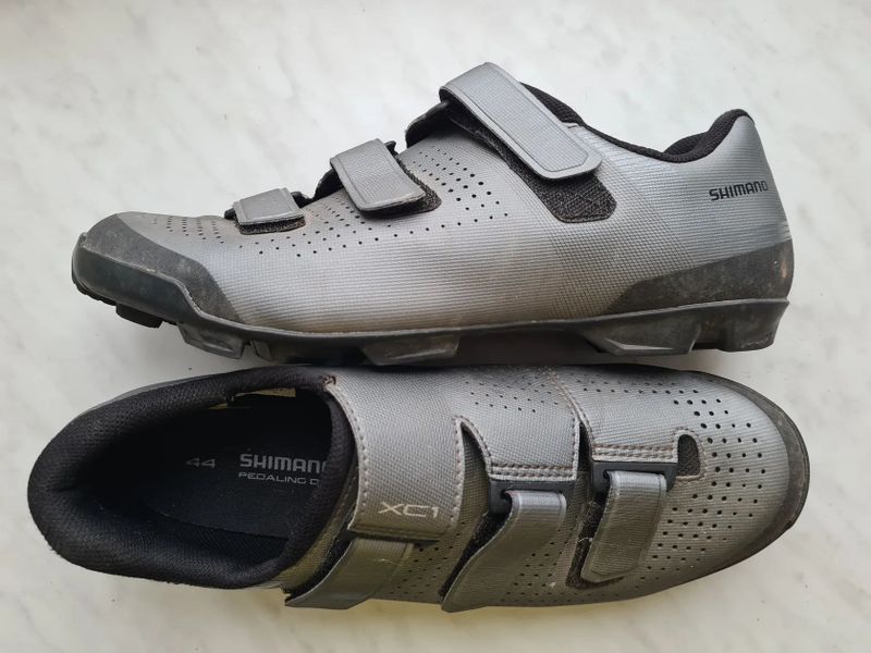 Prodám Tretry Shimano SH-XC100, silver, vel. 44