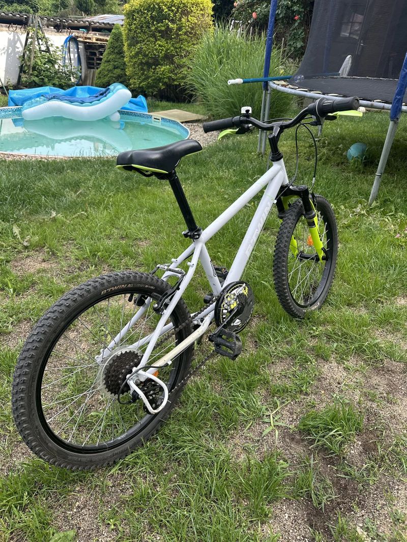 B-Twin ST 500