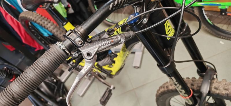 Commencal Supreme DH v3
