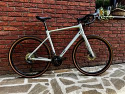 Cube Nuroad race Shimano GRX 2x12 velikost L vhodná na 176-188 cm výšku jezdce