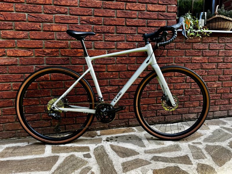 Cube Nuroad race Shimano GRX 2x12 velikost L vhodná na 176-188 cm výšku jezdce