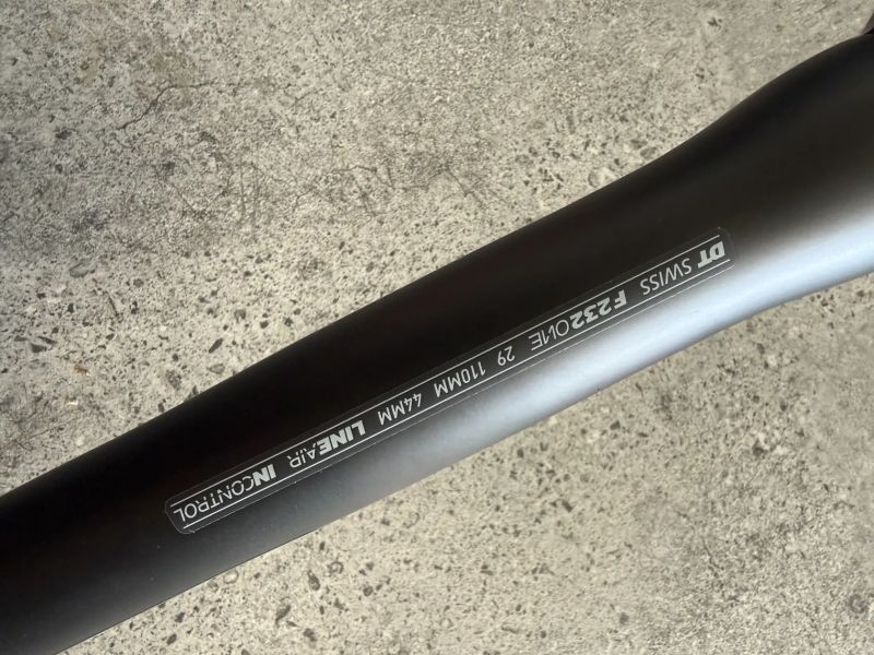 Nová 29" vidlice DT F 232 ONE - zdvih 110 mm