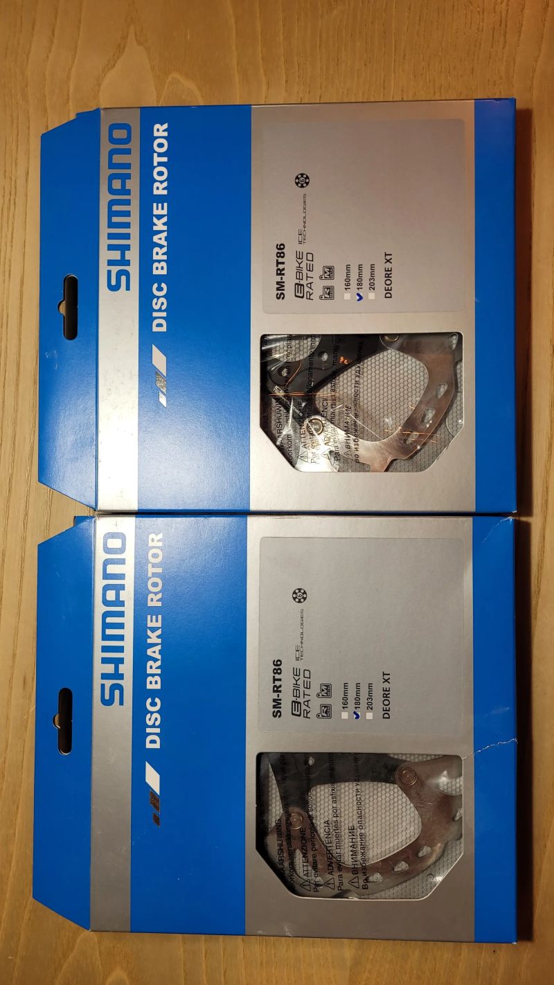 Nové brzdové kotouče Shimano XT SM-RT86 (180 mm, 6 děr) – 2 ks