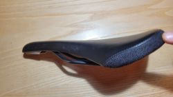 Sedlo SDG Bel-Air V3 (Lux-Alloy, černá) – velmi zachovalé